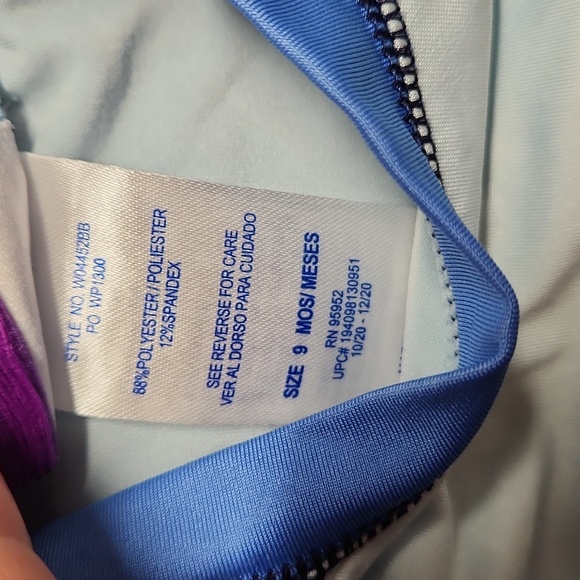 Freestyle revolution swim wear size 9 months swim set,  like new - Picture 3 of 3